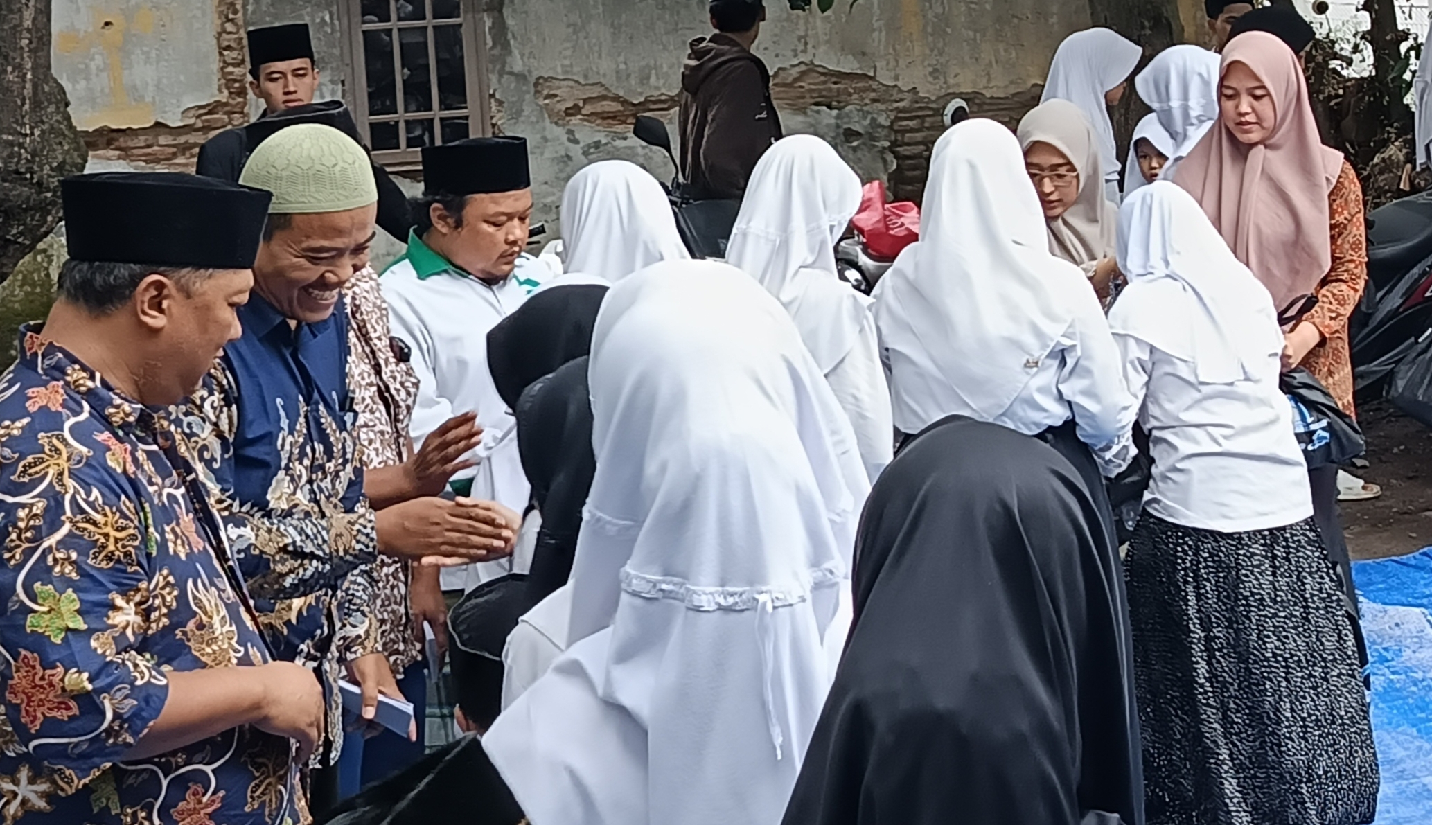 PT Pelayaran Surya Timur Line Santuni Anak Yatim dan Gelar Doa Bersama di Merak dan Bakauheni