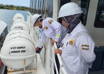 Menhub Dudy Purwagandhi Tegaskan Pembenahan Total Keselamatan Pelayaran di Raker Komisi V DPR