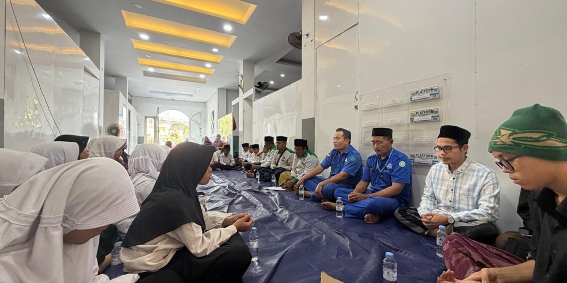 PT Pelayaran Surya Timur Line Cabang Merak Gelar Pengajian dan Santunan Anak Yatim