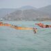 ASDP AMANKAN LOKASI KMP BATUMANDI: BUOY TERPASANG, OIL BOOM DIGELAR CEGAH CEMARAN